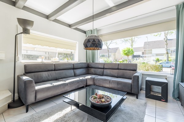 Medium property photo - Rembrandtstraat 112, 3262 HS Oud-Beijerland